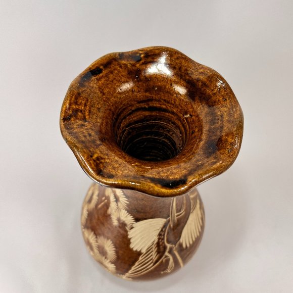 Sarawak Vase Clay Pottery Carved Crane Bird Glazed Brown Cream Ruffle Folk Art - Picture 5 of 13
